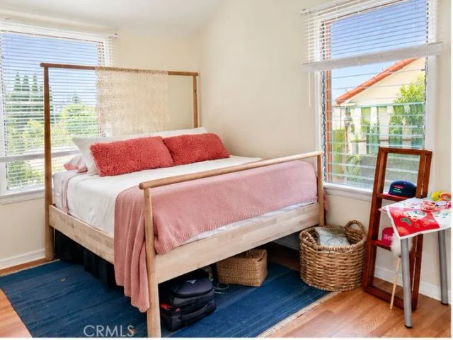 2572 Silver Ridge, Los Angeles, CA 90039