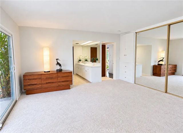 2572 Silver Ridge, Los Angeles, CA 90039
