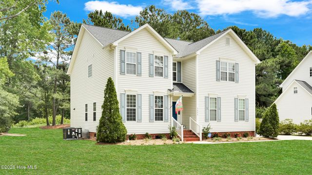 3605 E Baywood Lane E, Greenville, NC 27834