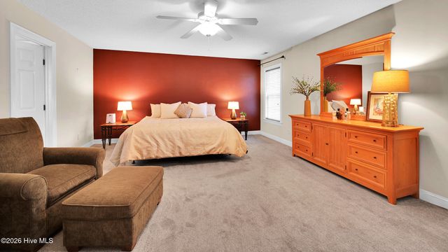 3605 E Baywood Lane E, Greenville, NC 27834