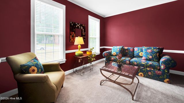 3605 E Baywood Lane E, Greenville, NC 27834