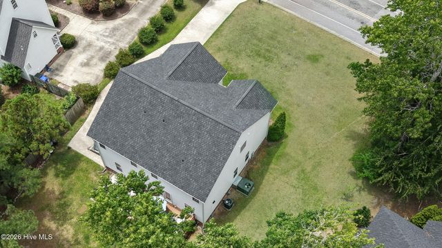 3605 E Baywood Lane E, Greenville, NC 27834