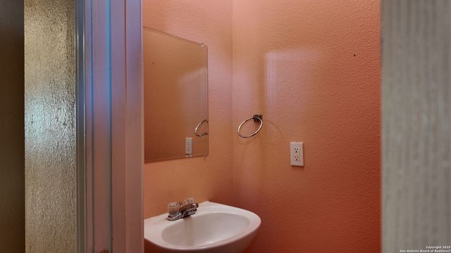 6315 Aspen HL, San Antonio, TX 78238