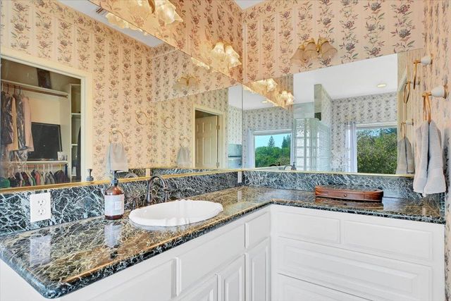 1890 John Muir Dr, Colfax, CA 95713