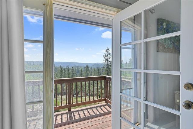 1890 John Muir Dr, Colfax, CA 95713
