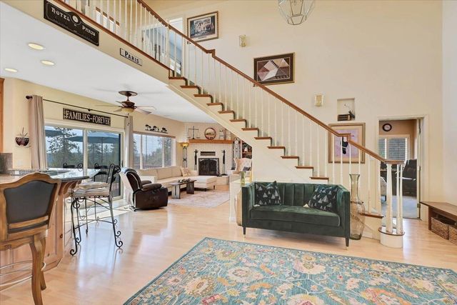 1890 John Muir Dr, Colfax, CA 95713