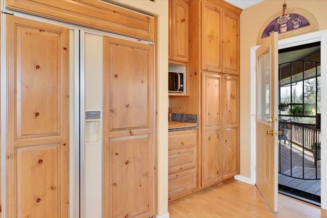 1890 John Muir Dr, Colfax, CA 95713