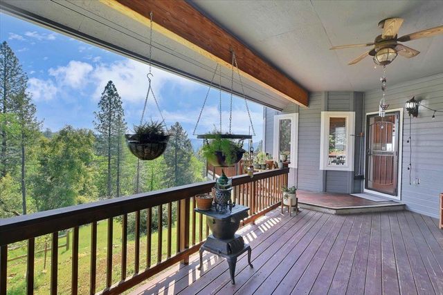 1890 John Muir Dr, Colfax, CA 95713