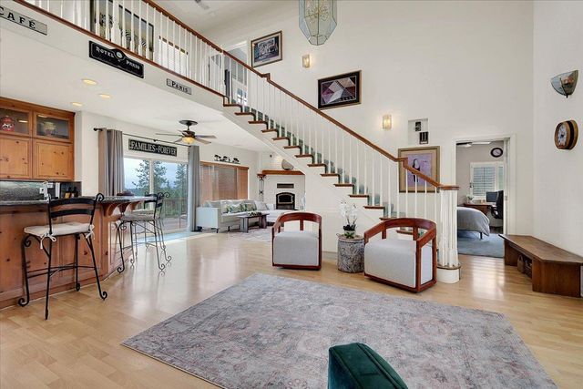 1890 John Muir Dr, Colfax, CA 95713