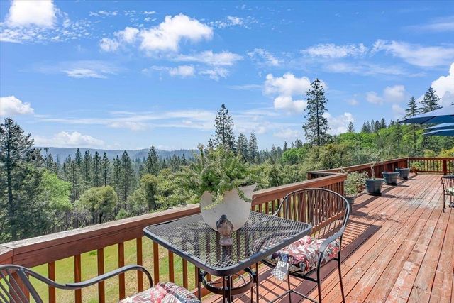 1890 John Muir Dr, Colfax, CA 95713