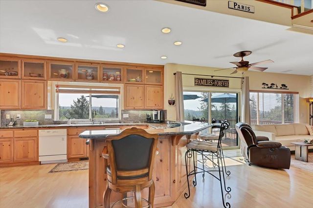 1890 John Muir Dr, Colfax, CA 95713