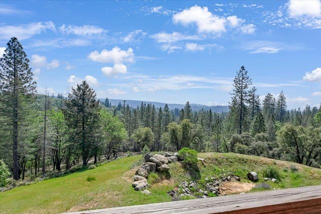 1890 John Muir Dr, Colfax, CA 95713