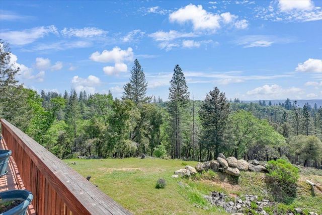 1890 John Muir Dr, Colfax, CA 95713