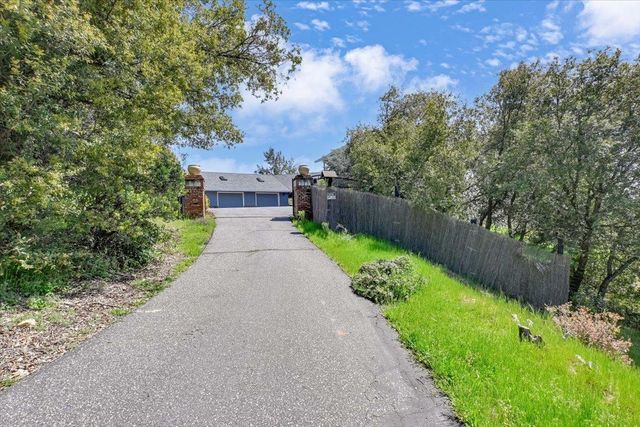 1890 John Muir Dr, Colfax, CA 95713
