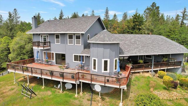 1890 John Muir Dr, Colfax, CA 95713
