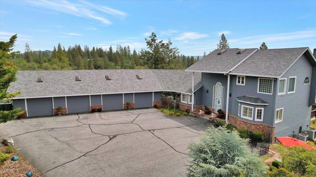 1890 John Muir Dr, Colfax, CA 95713