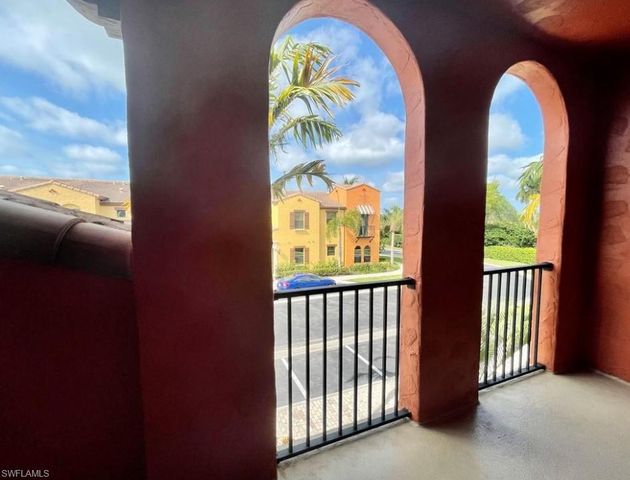 9050 Capistrano ST N 4102, Naples, FL 34113