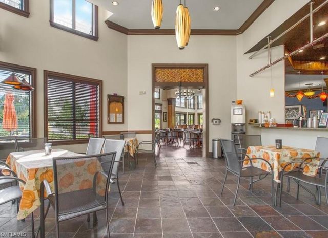 9050 Capistrano ST N 4102, Naples, FL 34113