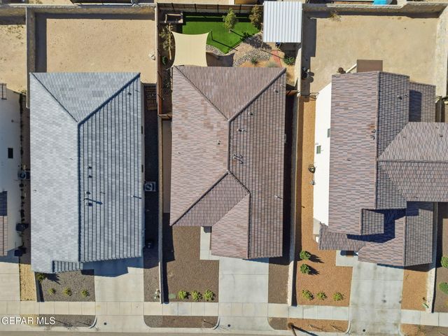 221 REIGATE Drive, Horizon City, TX 79928