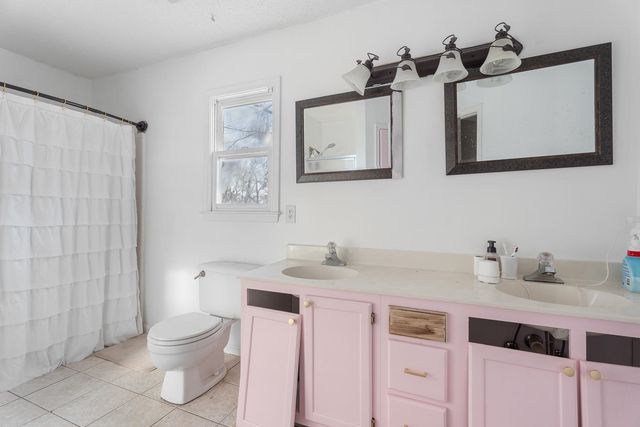 204 Burwood Drive, Simpsonville, SC 29681