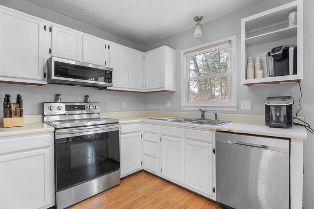 204 Burwood Drive, Simpsonville, SC 29681