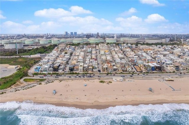 217 43rd, Manhattan Beach, CA 90266