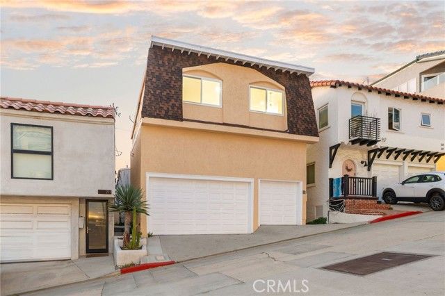 217 43rd, Manhattan Beach, CA 90266