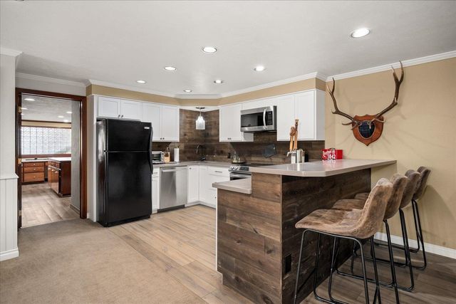 2012 S Molter Rd, Liberty Lake, WA 99019