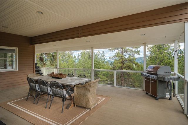 2012 S Molter Rd, Liberty Lake, WA 99019