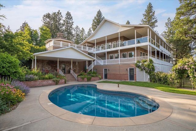 2012 S Molter Rd, Liberty Lake, WA 99019