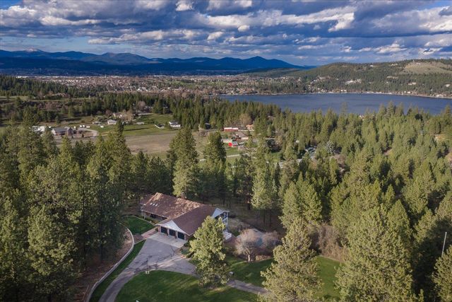 2012 S Molter Rd, Liberty Lake, WA 99019