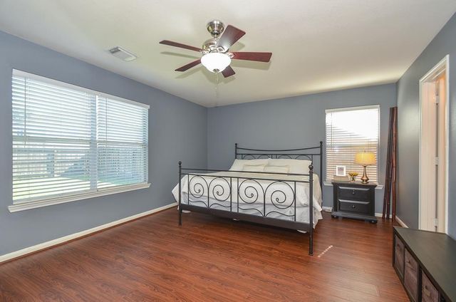1403 Divin Drive, Rosenberg, TX 77471