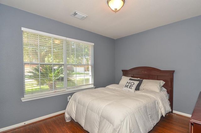 1403 Divin Drive, Rosenberg, TX 77471