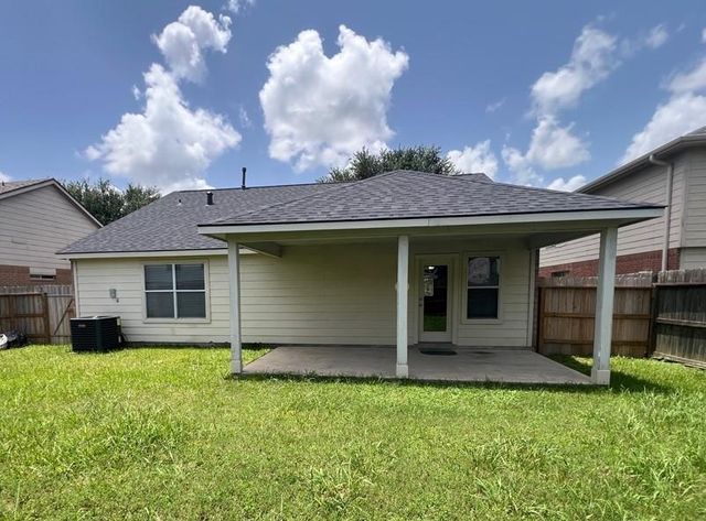 1403 Divin Drive, Rosenberg, TX 77471