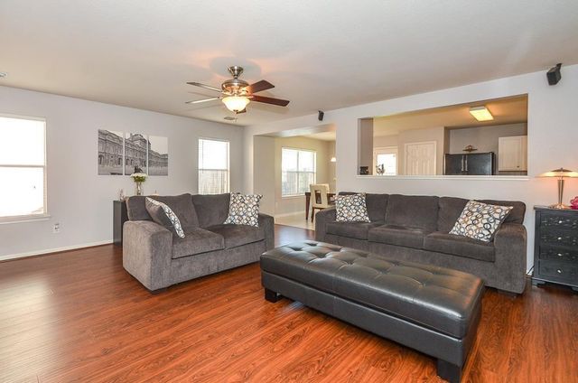 1403 Divin Drive, Rosenberg, TX 77471