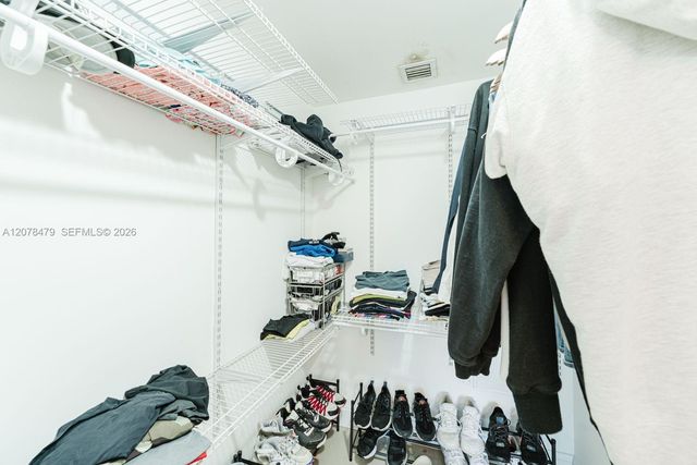 185 SW 7th Street 3609, Miami, FL 33130