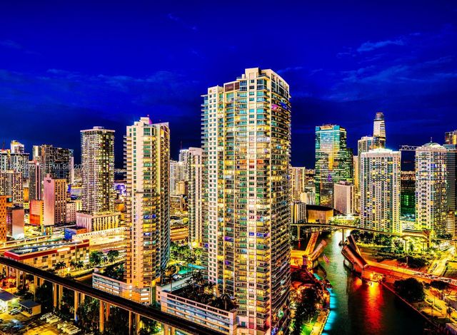 185 SW 7th Street 3609, Miami, FL 33130