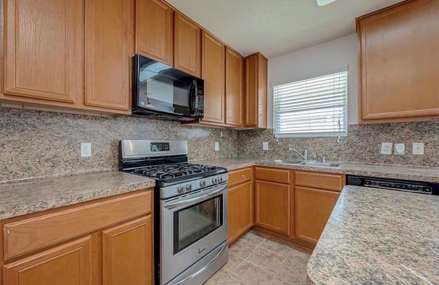 5242 Espuela Lane, Baytown, TX 77521