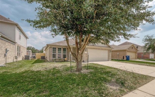 5242 Espuela Lane, Baytown, TX 77521
