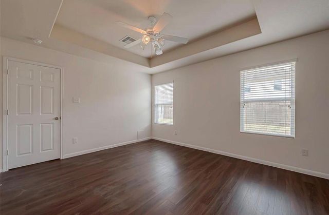 5242 Espuela Lane, Baytown, TX 77521