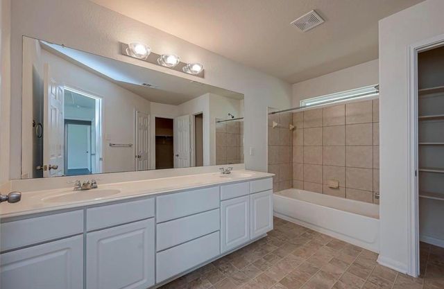 5242 Espuela Lane, Baytown, TX 77521