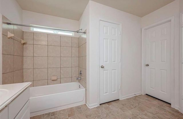 5242 Espuela Lane, Baytown, TX 77521