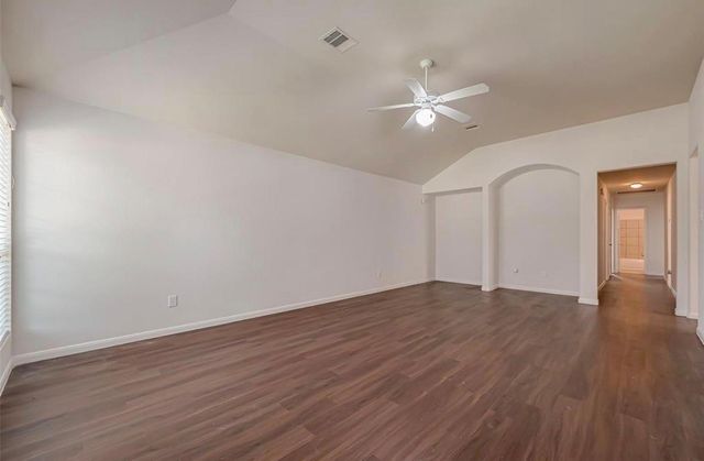 5242 Espuela Lane, Baytown, TX 77521
