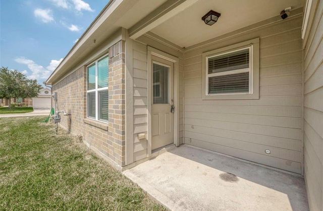 5242 Espuela Lane, Baytown, TX 77521