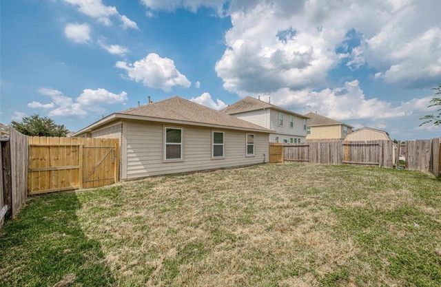 5242 Espuela Lane, Baytown, TX 77521