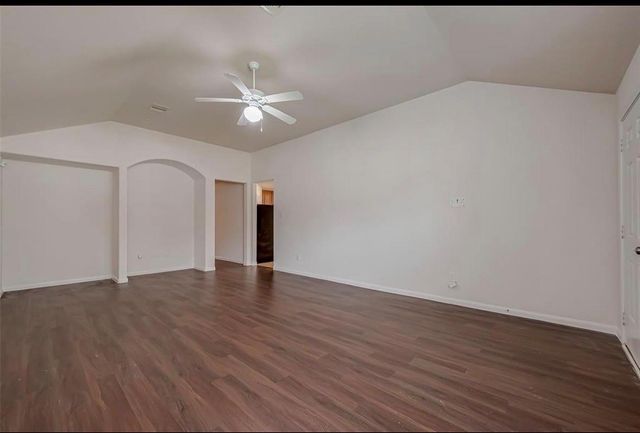 5242 Espuela Lane, Baytown, TX 77521