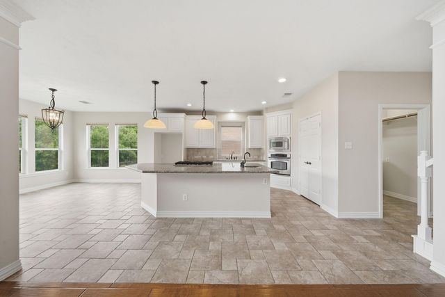 4817 West Fork Boulevard, Conroe, TX 77304