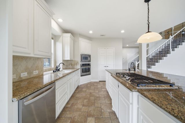 4817 West Fork Boulevard, Conroe, TX 77304