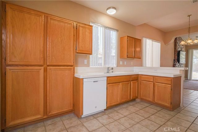 13055 Madison Circle, Victorville, CA 92392