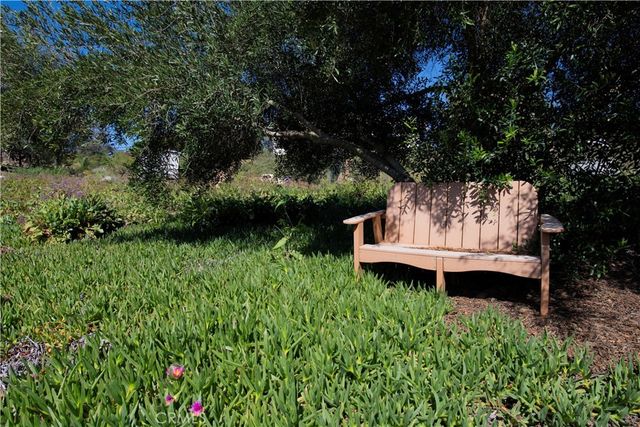 10118 Boulder Knolls Drive, Escondido, CA 92026